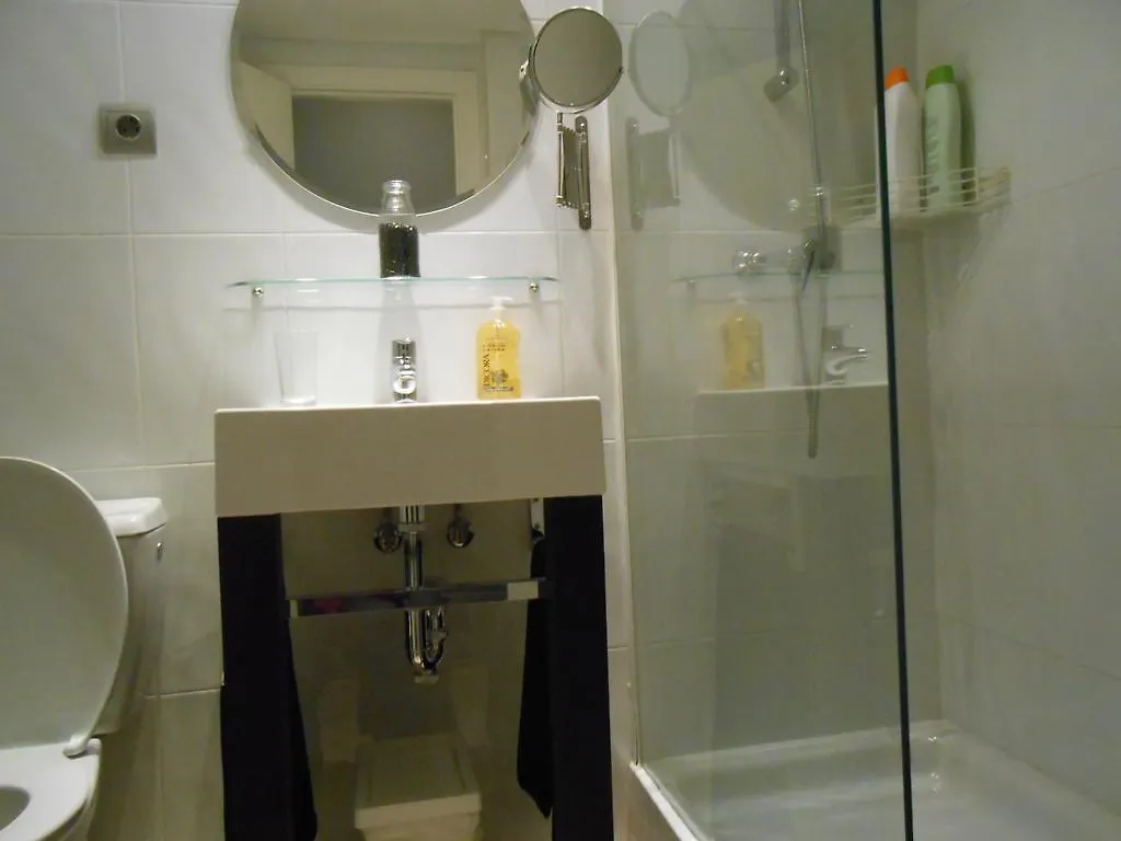 Madrid Studio Apartments
